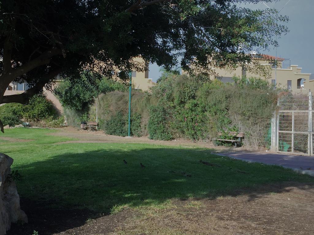 2 Bedroom Apartment In Atlit, Haifa District Kültér fotó